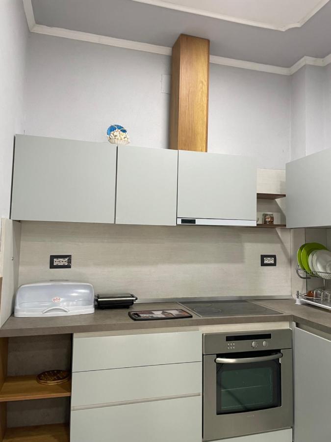 דירות Gjirokastër Stone City Apartament מראה חיצוני תמונה